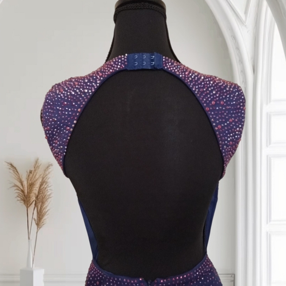 Purple Sparkling Sleeveless Dress - Picture 6 of 8